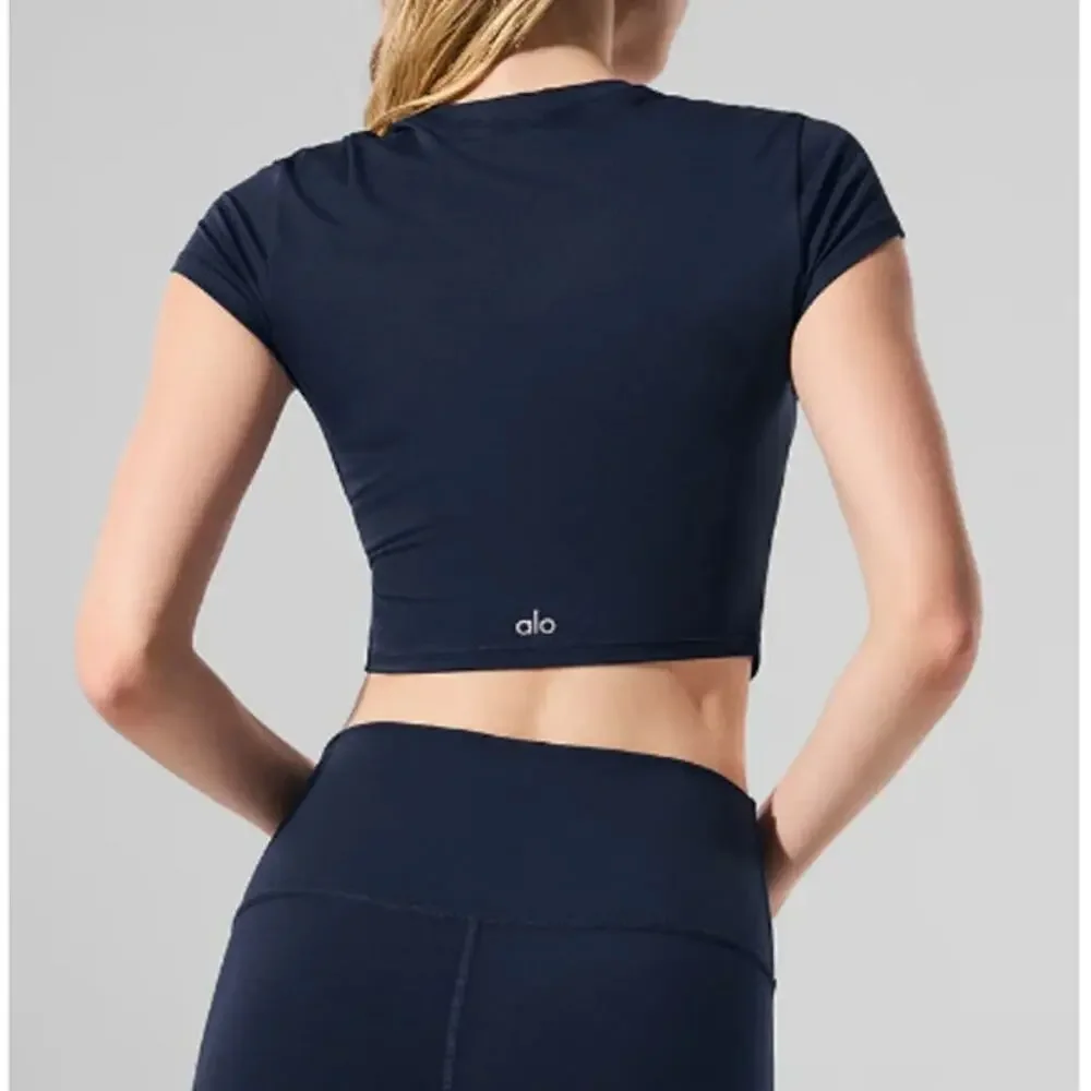 Alo Yoga Navy Alosoft Crop Finesse Short Sleeve Tee Size S